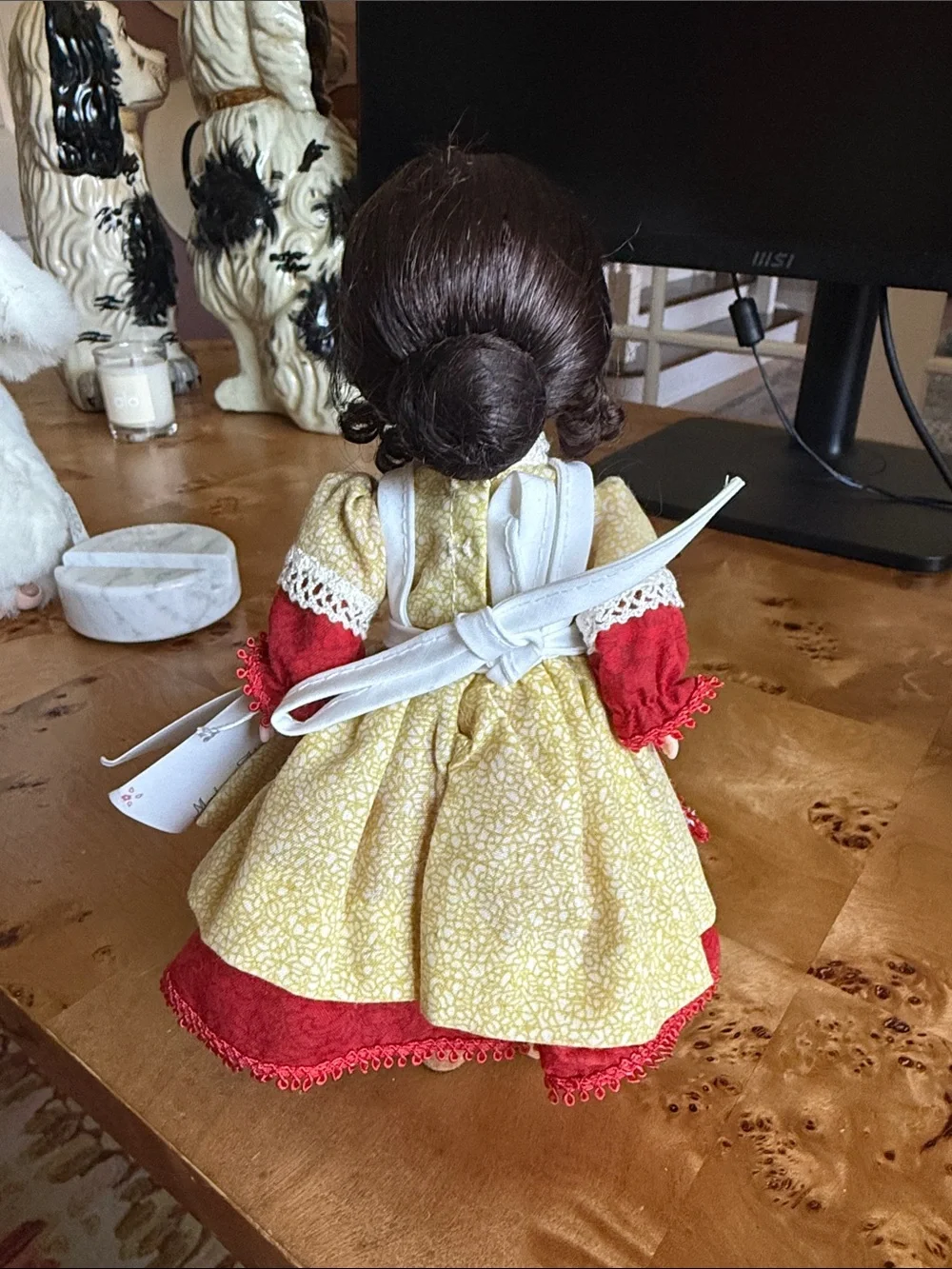 Madame Alexander Old Mother Hubbard 8